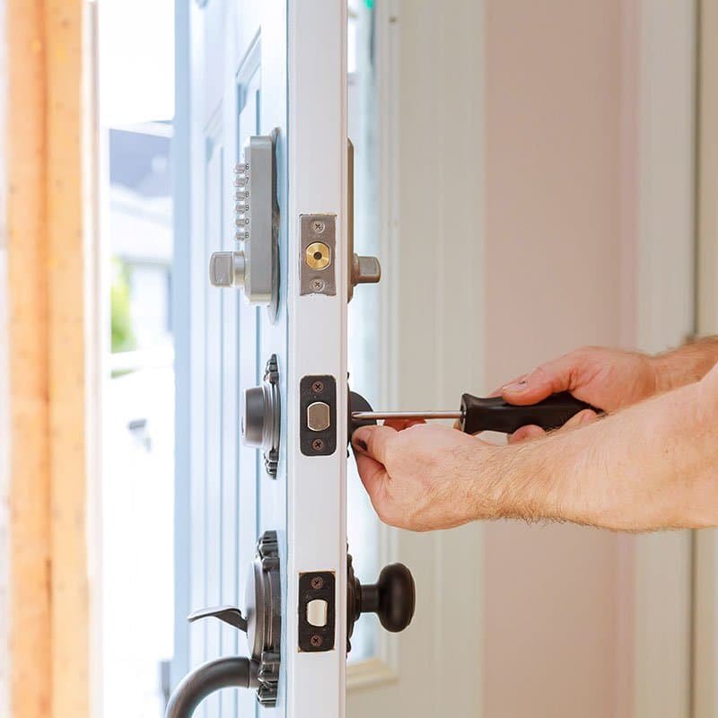 Best Online Suppliers for Commercial Door Hardware for Facility Directors in Texas
