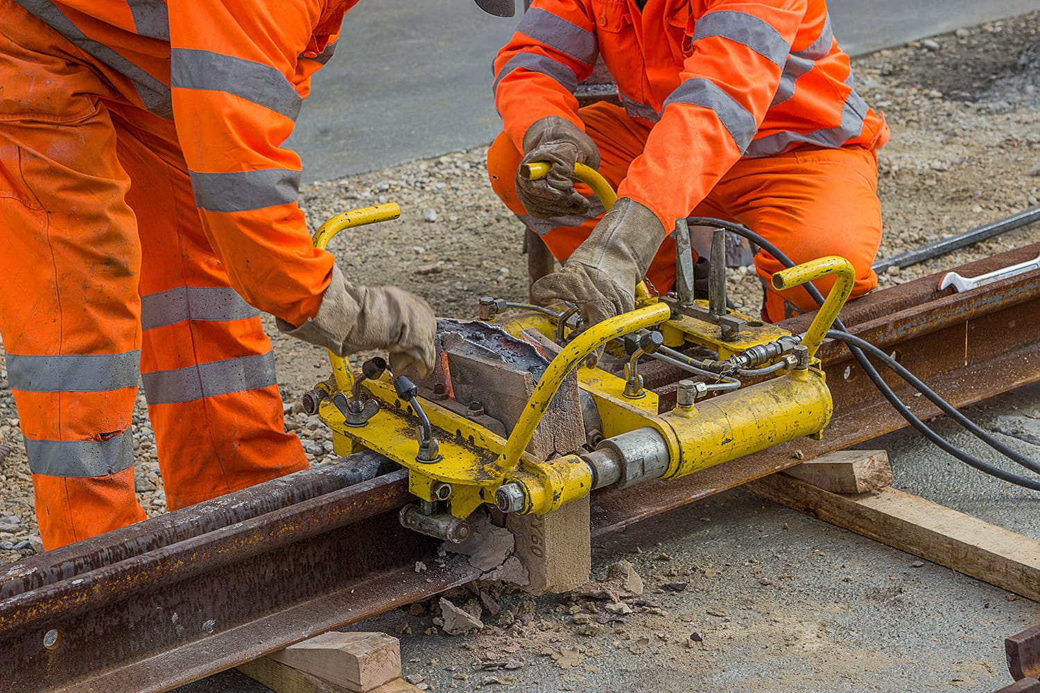 Enhancing Logistics and Connectivity with North American Rail Services
