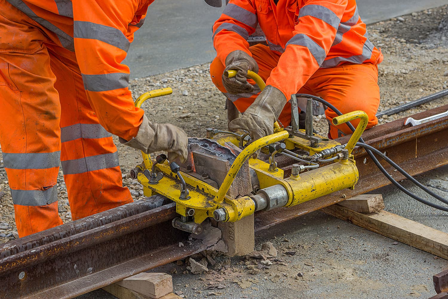 Enhancing Logistics and Connectivity with North American Rail Services