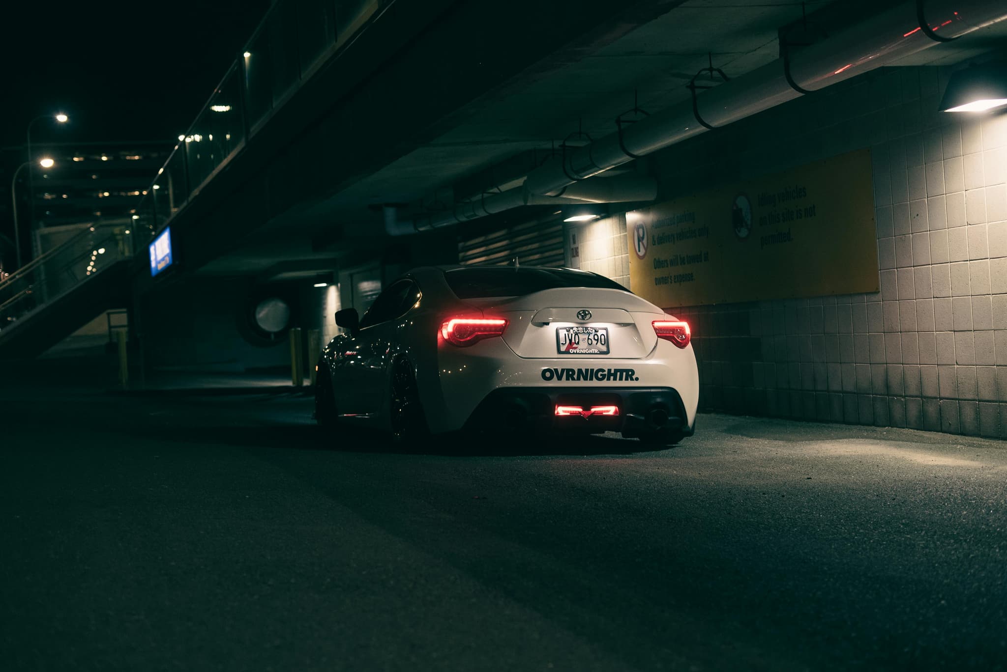 Airport Taxis Weybridge: Stress-Free Travel to Gatwick Airport