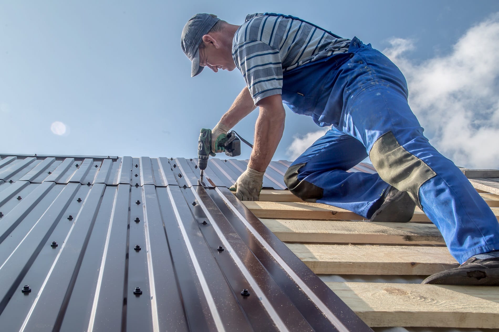 Standing Seam Metal Roof Experts Serving Western Canada