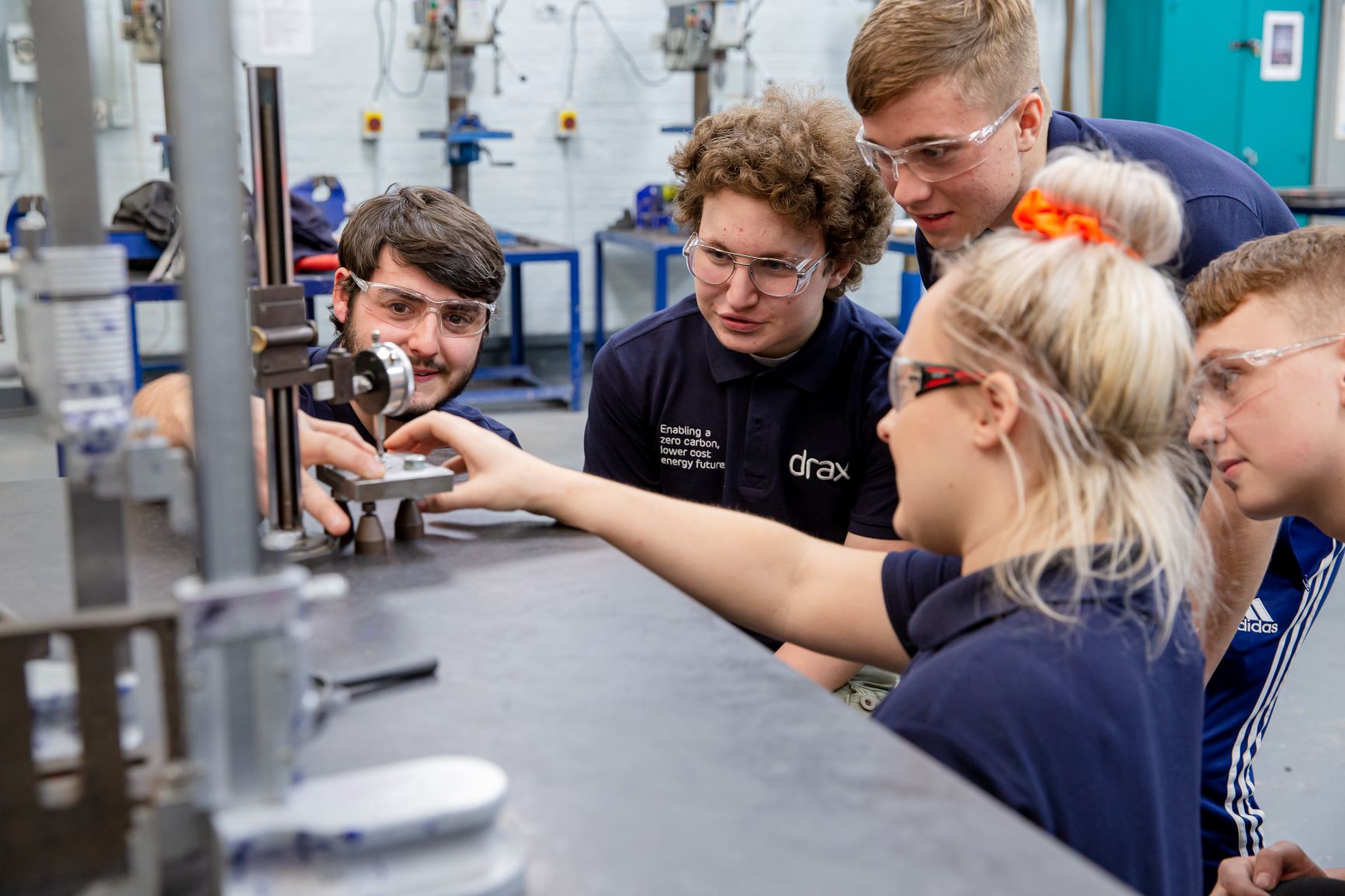 Apprenticeships UK for School Leavers Ready to Work
