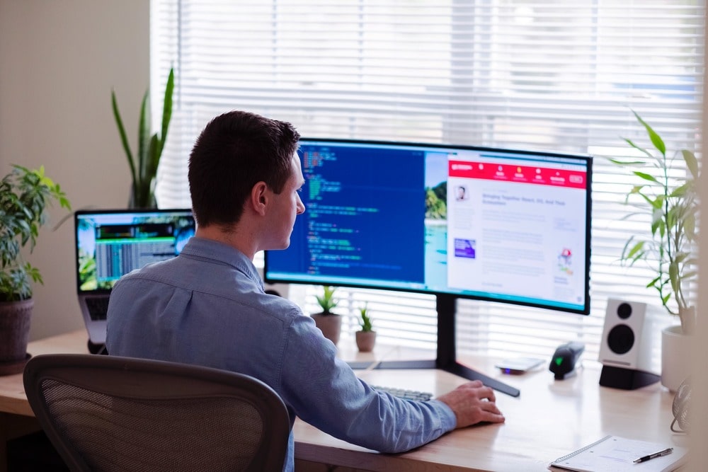 Emergency Communication Tools for Workplace Safety