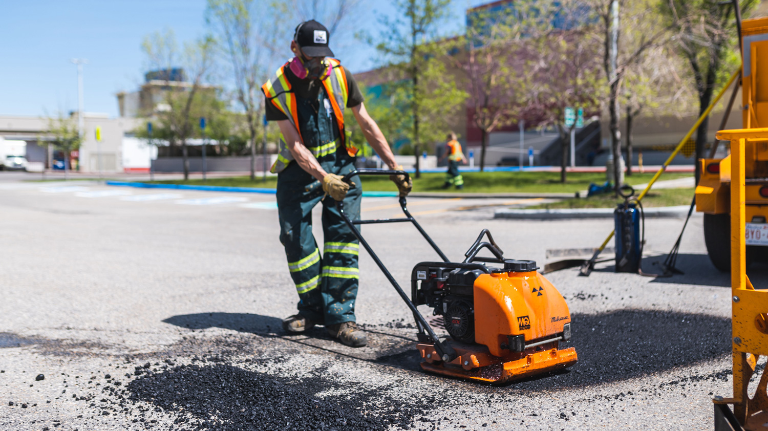 Protect Your Parking Lot: Best Parking Lot Paint for Mississippi Heat