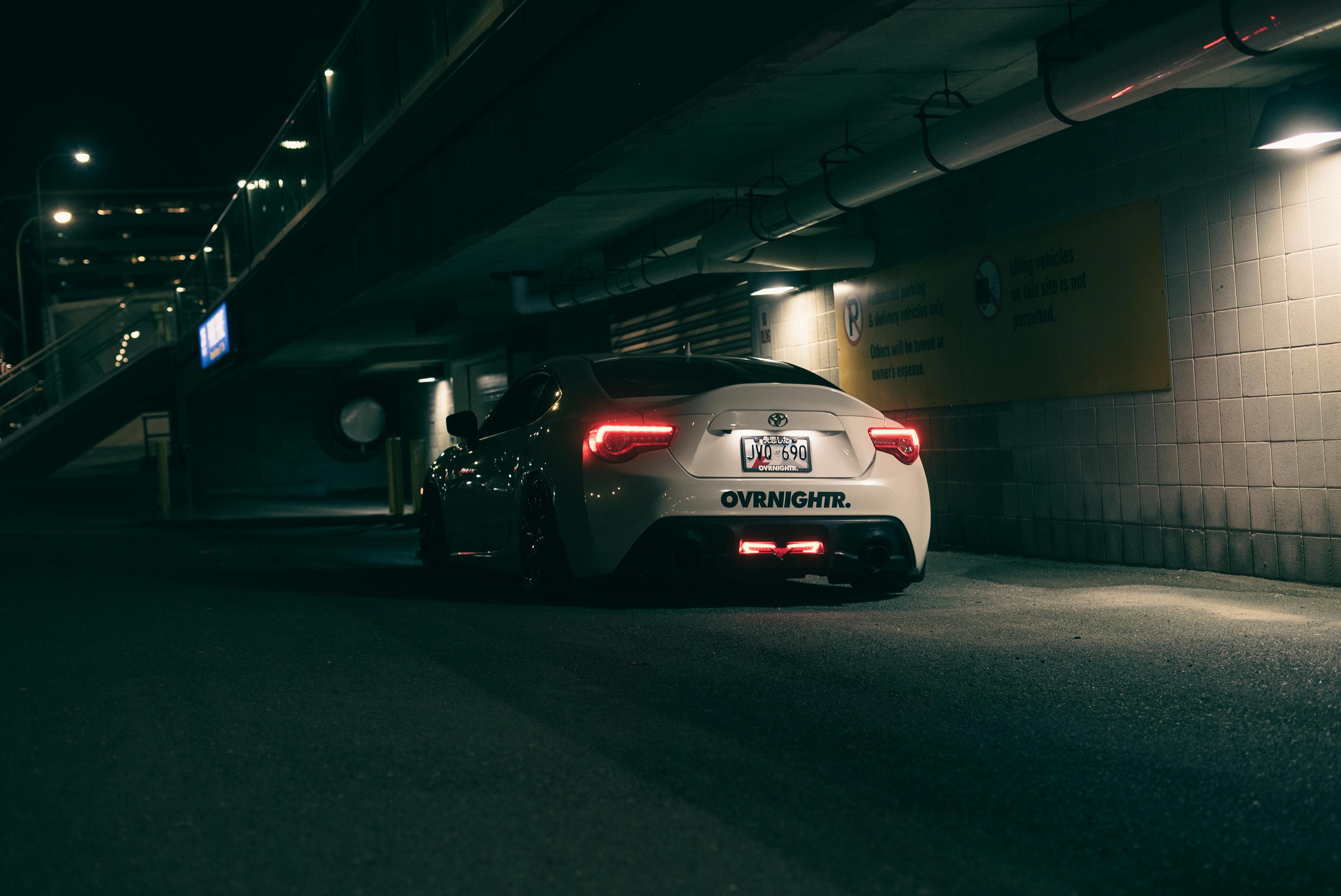 Airport Taxis Weybridge: Stress-Free Travel to Gatwick Airport