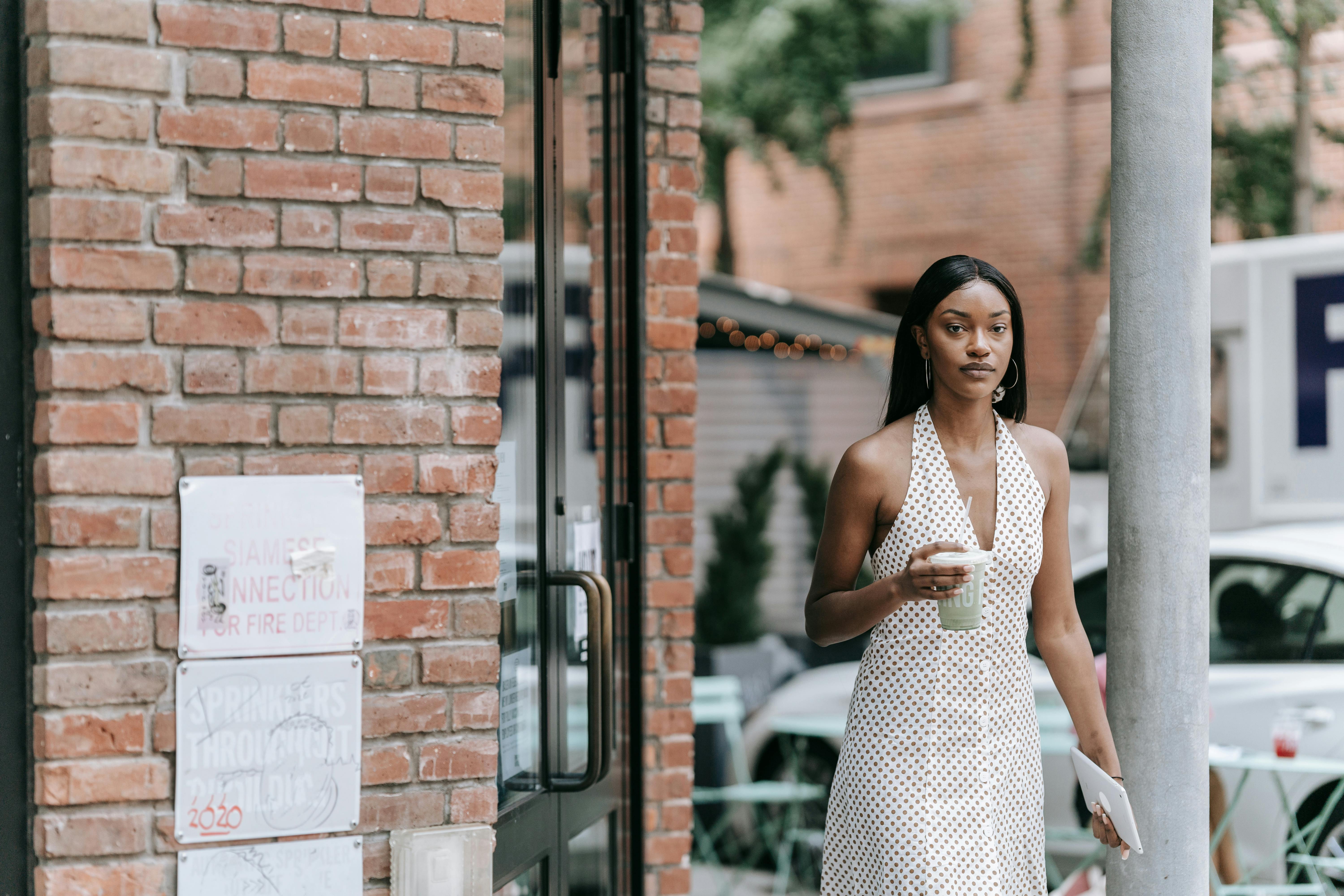 Robe couleur pastel femme : l’option parfaite pour un mariage