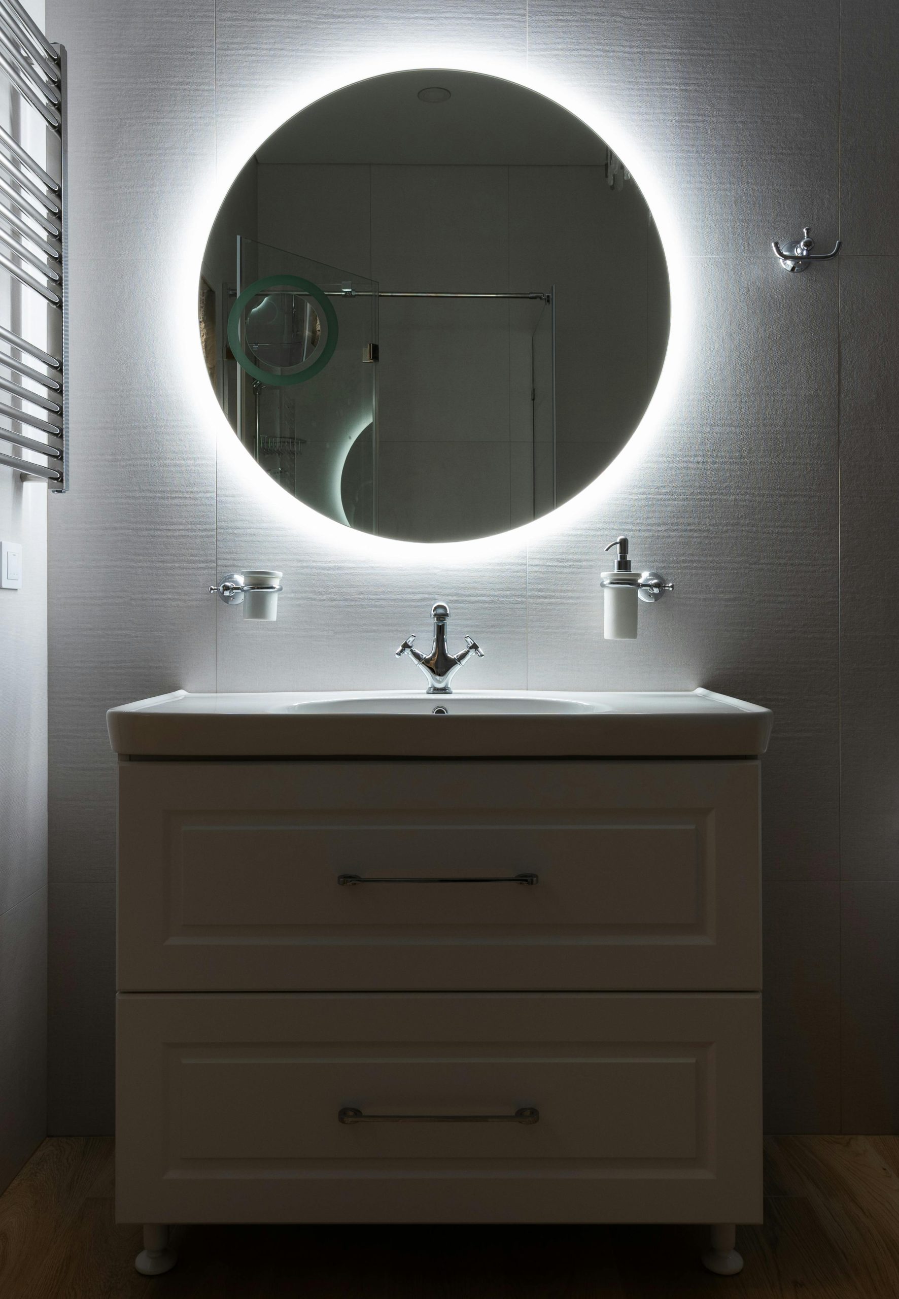 Smart LED Mirror Bathroom for Contemporary Bathrooms